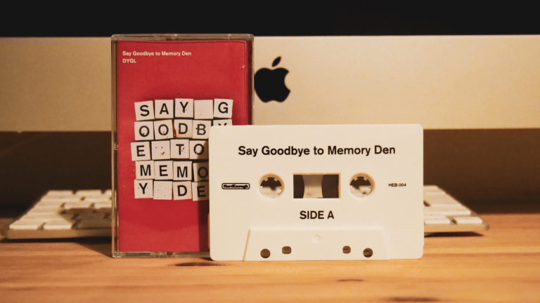 fm802のヘビロにも選ばれたDYGL「Say Goodbye to Memory Den」のカセットテープ