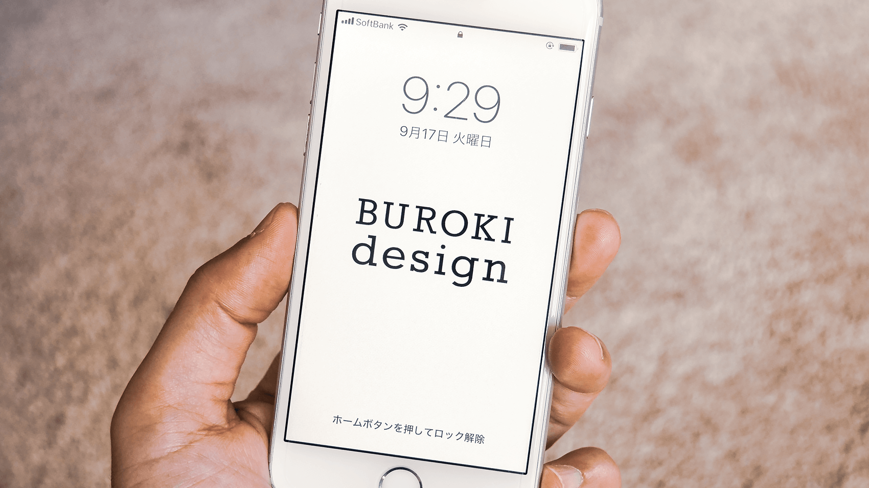 BUROKI designのロゴ壁紙