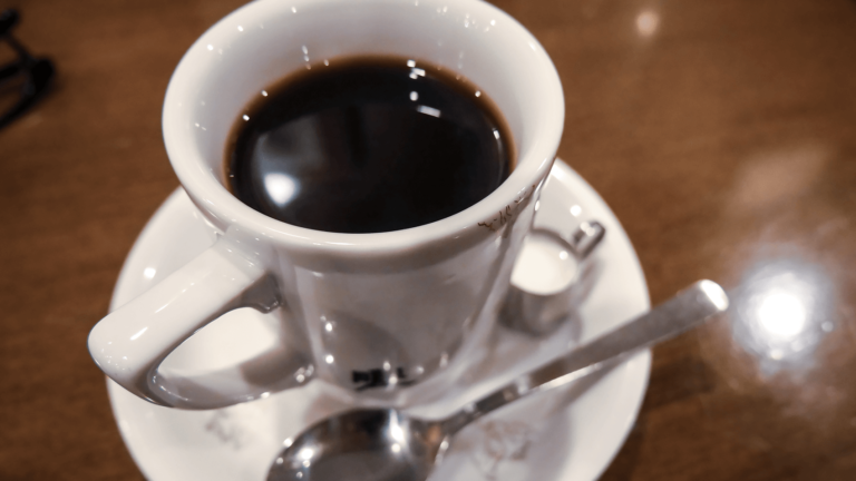 京都の烏丸、河原町、二条にあるレトロな喫茶店をめぐり歩いてきました