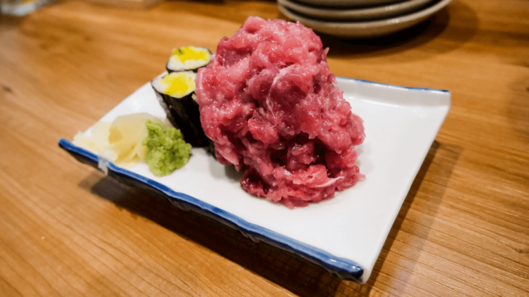 中学の同級生が駒川にオープンした居酒屋「酒場 恩人」に行ってきました